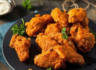 Τηγανητό κοτόπουλο σαν KFC από την Αργυρώ Μπαρμπαρίγου – Οι 2 κουταλιές λεμόνι κάνουν την διαφορά