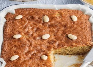 Αμυγδαλόπιτα σιροπιαστή με λεμόνι και κανέλα της Αργυρώς Μπαρμπαρίγου