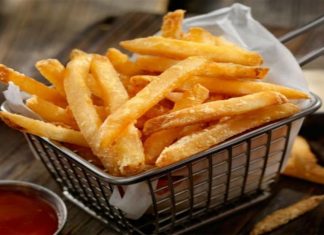 Το μυστικό με το αλεύρι για τις τέλειες τηγανητές πατάτες