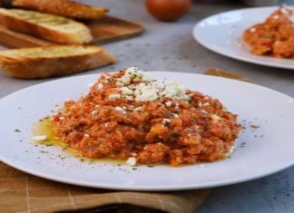 Κορυφαία συνταγή για Καγιανά από τον Γιώργο Τσούλη