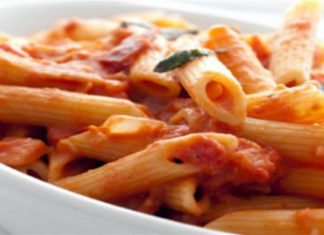 Μοναστηριακή μακαρονάδα που θα σας κάνει να γλύφεται τα δάχτυλα σας