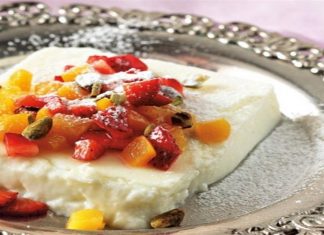 Μουχαλεμπία με ροδόνερο – Το πιο ελαφρύ γλυκό ψυγείου