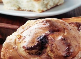 Αργυρώ Μπαρμπαρίγου: Φτιάξτε φανταστικά ψωμάκια κανέλας! Θα “λιώνουν” στο στόμα