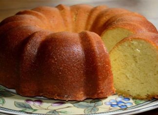 Το μαμαδίστικο κέικ που έχουν λατρέψει όλα τα πιτσιρίκια