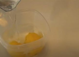 Τοποθετεί ένα μπολ νερό με λεμόνι στον φούρνο μικροκυμάτων… – Θα εκπλαγείτε με αυτό που θα συμβεί! (video)