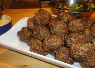 Αφράτα κεφτεδάκια φούρνου στο τσακ μπαμ