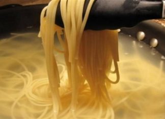 Έτσι θα φτιάξετε τα καλύτερα μακαρόνια – Το μυστικό είναι… στην κατσαρόλα