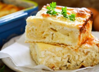 Συνταγή: Τυρόπιτα σε 2 κινήσεις, έτοιμη σε 10 λεπτά