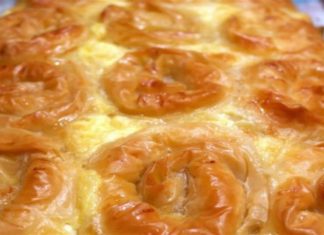 Φτιάξτε πολίτικη τυρόπιτα – Λαχταριστή και εύκολη συνταγή