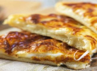 Περέκ: Η εύκολη ποντιακή τυρόπιτα που κάνει το γύρο του διαδικτύου