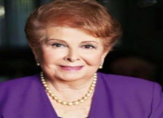 Βέφα Αλεξιάδου: Σπετσοφάι με κεφτεδάκια και κανέλα για τελείωμα! Η συνταγή από το μπαούλο της γιαγιάς!