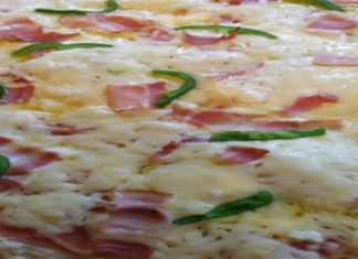 Η πιο νόστιμη πίτσα με σπιτική ζύμη και φιλαδέλφεια