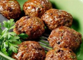 Αφράτα μπιφτέκια χωρίς ψωμί