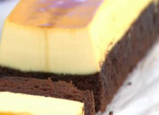 Σοκολατένιο κέικ με κρέμα καραμελέ