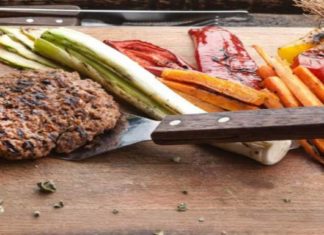 Ζουμερά μπιφτέκια: Το μυστικό της Μπαρμπαρίγου για να έχουν ελάχιστες θερμίδες