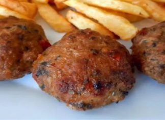 Μπιφτέκια ζουμερά και αφράτα