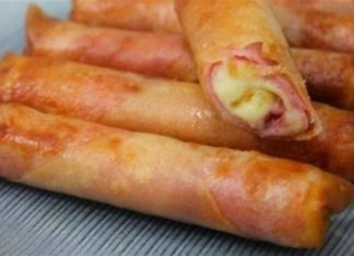 Μπουρεκάκια με τυρί και γαλοπούλα