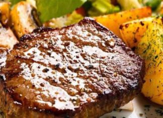 Πώς να φτιάξετε λεμονάτες χοιρινές μπριζόλες που λιώνουν στο στόμα!