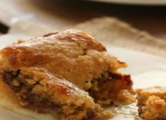 Γλυκό με ζύμη πίτσας και… ζαχαρούχο γάλα – Λαχταριστή συνταγή