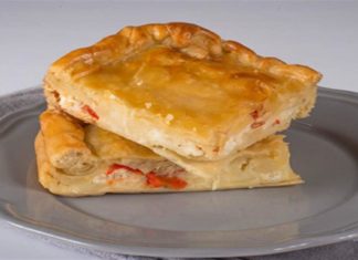 Φτιάξτε τυρόπιτα με φέτα και πιπεριές – Εύκολη και οικονομική συνταγή