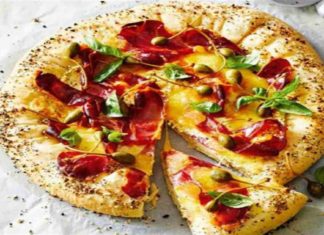 Συνταγή για τραγανή πίτσα με προσούτο που “λιώνει” στο στόμα