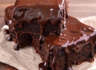 Συνταγή για πανεύκολα, ζουμερά brownies πραλίνας -Με μόνο 3 υλικά, τέλεια γεύση