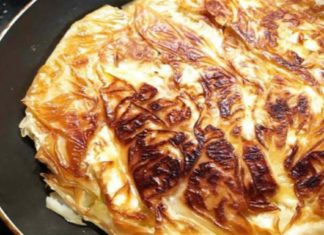 Τυρόπιτα στο τηγάνι με 4 υλικά – Έτοιμη σε 5 λεπτά