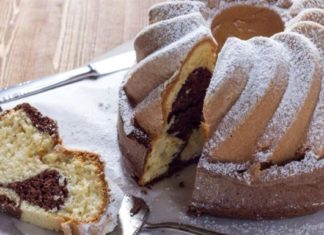 Το πιο αφράτο κέικ που φτιάξατε ποτέ: Εύκολη και γρήγορη συνταγή που δεν θα μείνει ούτε κομμάτι