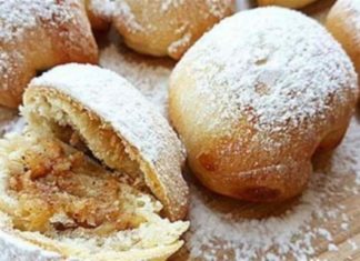 Εύκολη συνταγή για αφράτα, νηστίσιμα μηλοπιτάκια σαν της γιαγιάς στο χωριό