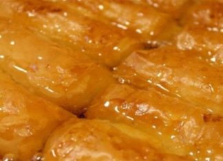 Υπέροχα και τραγανά ρολάκια γαλακτομπούρεκου