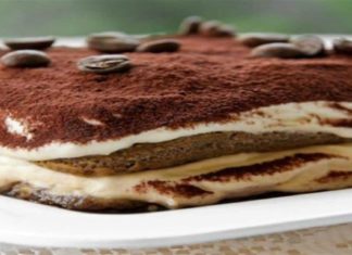 To πιο εύκολο γλυκό ψυγείου με κόστος λιγότερο από 5 ευρώ και μόνο 2 υλικά