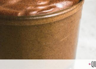 Η μους κάστανο της ειδικού με τέσσερα υλικά χωρίς ζάχαρη