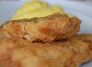 Μπακαλιάρος σκορδαλιά: Η καλύτερη συνταγή για τέλειο μπακαλιάρο με τραγανό κουρκούτι, για την 25η Μαρτίου