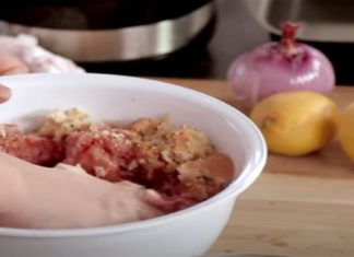 Μπιφτέκια αφράτα με πατάτες στο φούρνο