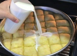 Τυρόπιτα με γάλα: Τραγανή και πεντανόστιμη τυρόπιτα ταψιού, έτοιμη σε 30 λεπτά