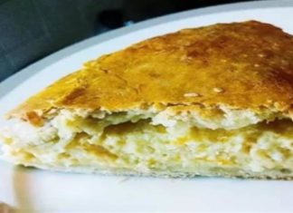 Εύκολη τυρόπιτα με χειροποίητο φύλλο