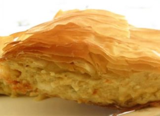 Τυρόπιτα αφράτη με δύο τυριά – Το μυστικό υλικό που την «εκτοξεύει»