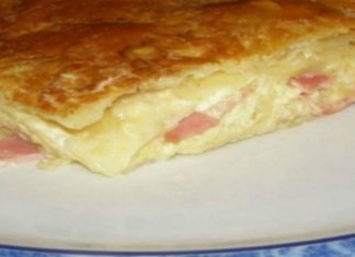 Σπιτική ζαμπονοτυρόπιτα με μπεσαμέλ – Θα σας τρέχουν τα σάλια