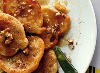 Νηστίσιμες τηγανίτες Πάρου με κανέλα και μέλι από την Αργυρώ Μπαρμπαρίγου