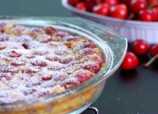 H κερασόπιτα που έχει τρελάνει το ίντερνετ: Γίνεται σε 5 λεπτά και θέλει ελάχιστα υλικά!