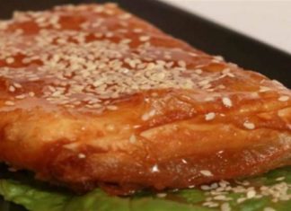 Η συνταγή της ημέρας: Εκπληκτική μελοτυρόπιτα!