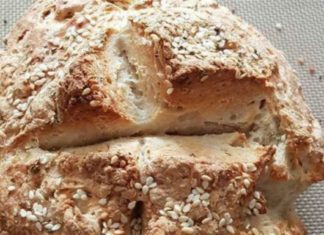 Βάλτε λίγο ελαιόλαδο και μαγειρική σόδα και θα φτιάξετε το πιο αφράτο και νόστιμο ψωμί!