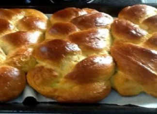 Τσουρέκια με ζαχαρούχο γάλα που παραμένουν αφράτα ακόμα και μετά από μέρες!