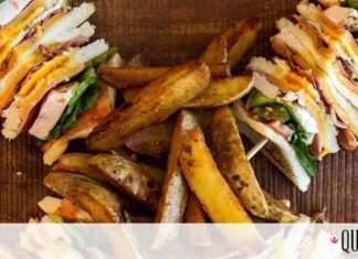 Άκης Πετρετζίκης: Κλαμπ σάντουιτς