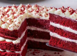 Θες να τον τρελάνεις του Αγίου Βαλεντίνου; Η συνταγή για red velvet που θα τον κάνει να πάθει πλάκα!