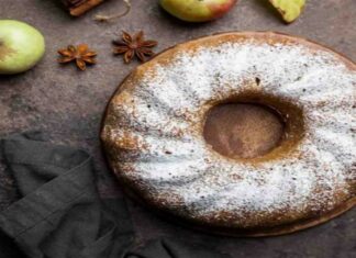 Πεντανόστιμο κέικ μήλου με κανέλα – Η συνταγή που θα κάνει το σπίτι σας να μοσχοβολάει