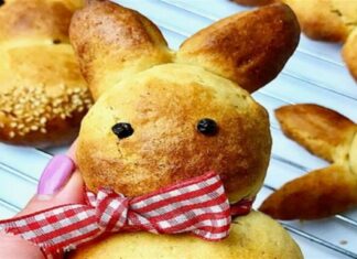 Πασχαλινό ψωμί λαγουδάκι: Η συνταγή που ξετρελαίνει μικρούς και μεγάλους!