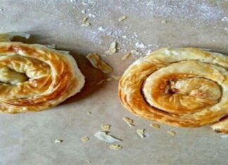 Εύκολη σκοπελίτικη τυρόπιτα