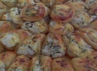 Λουλουδένια τυρόπιτα – Εύκολη και πεντανόστιμη