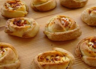 Πρωτομαγιάτικη συνταγή: Πανεύκολη τυρόπιτα έτοιμη σε λίγα λεπτά